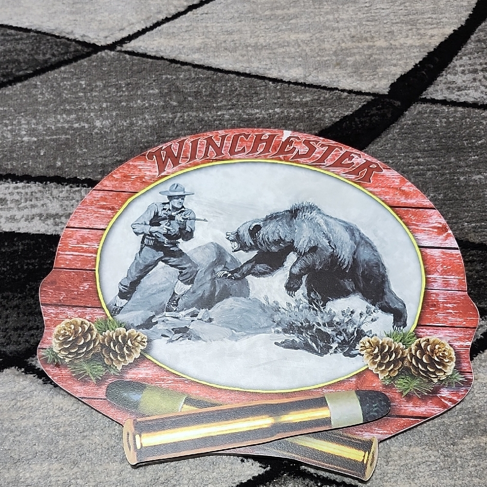 WINCHESTER CLOSE ENCOUNTERS BEAR 3D 2013 WOOD SIGN